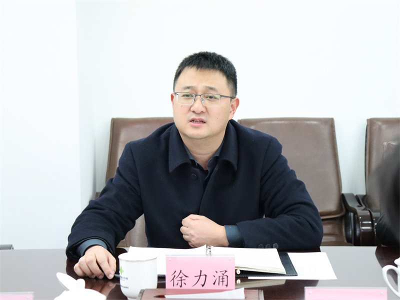 楊武秀會(huì)見萬源市委常委、副市長(zhǎng)徐力涌一行
