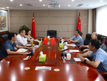 鄧華會見四川大學(xué)教授葉光斗、巨石集團成都有限公司執(zhí)行董事、總經(jīng)理陳杰等一行